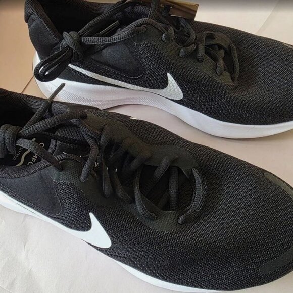 Nike Revolution 7 Women's Running Shoes Color: Black Size: 9.5 WIDE - Picture 4 of 7